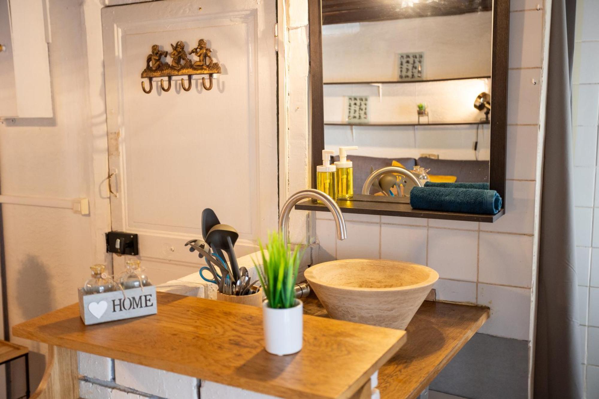 Studio Cosy Romantique En Plein Coeur De Paris Apartman Kültér fotó